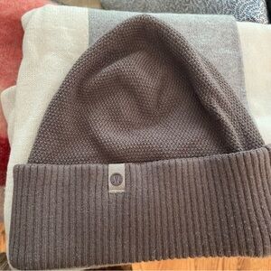 Lululemon Kit Me Up Beanie Reversable